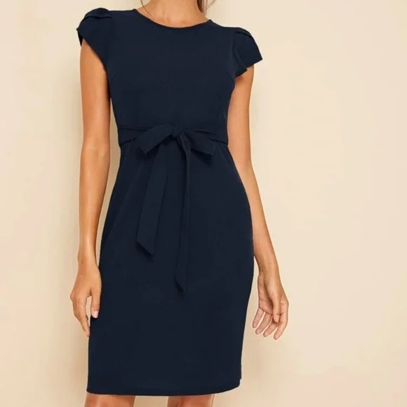 Petal short sleeve belted sheath dress dark green - Picture 3 of 8